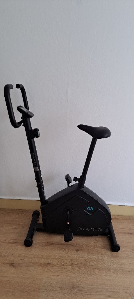Hometrainer Essential 03 Decathlon, Ophalen, Gebruikt, Metaal, Benen