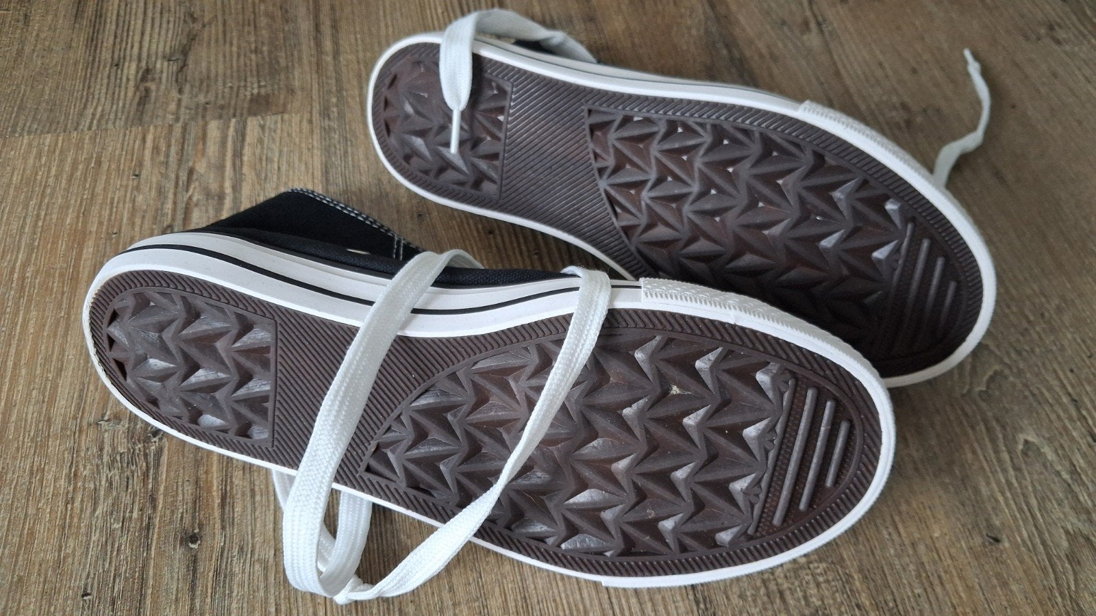 Wadloop schoenen, maat 41, hoge gympen, Kleding | Heren, Zwart, Ophalen of Verzenden, Scapino, Sneakers of Gympen