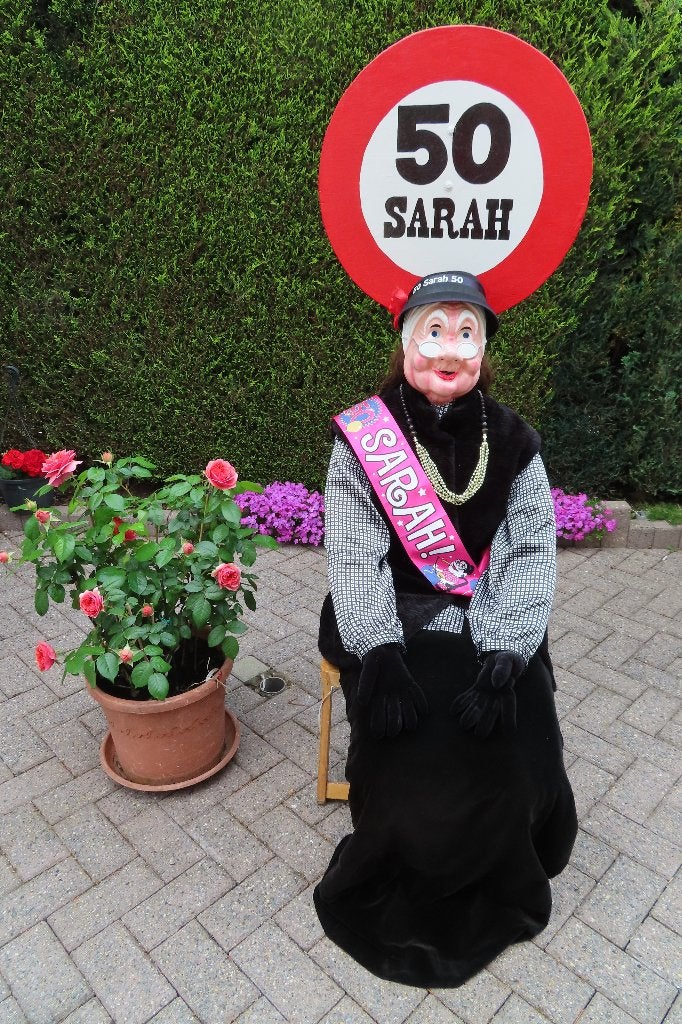 Blonde Sarah pop levensgroot netjes gekleed kan en klaar., Ophalen, Nieuw, Abraham of Sarah