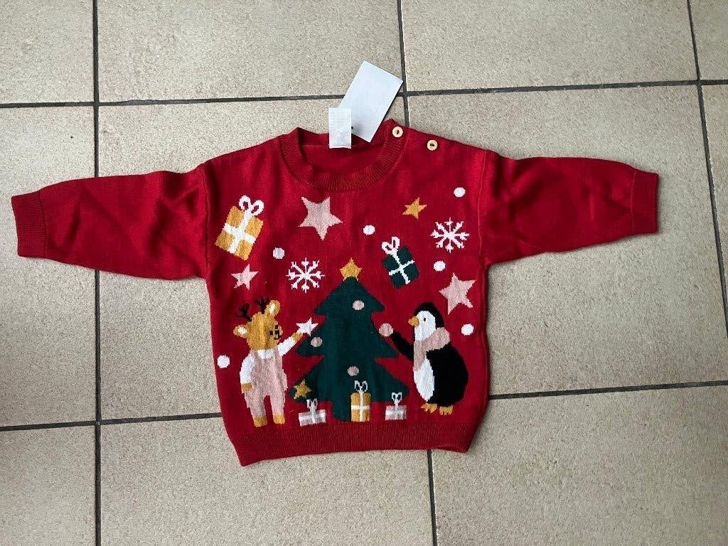 Nieuwe rode kersttrui Maat 68, Ophalen of Verzenden, Nieuw, Jongetje of Meisje, Truitje of Vestje