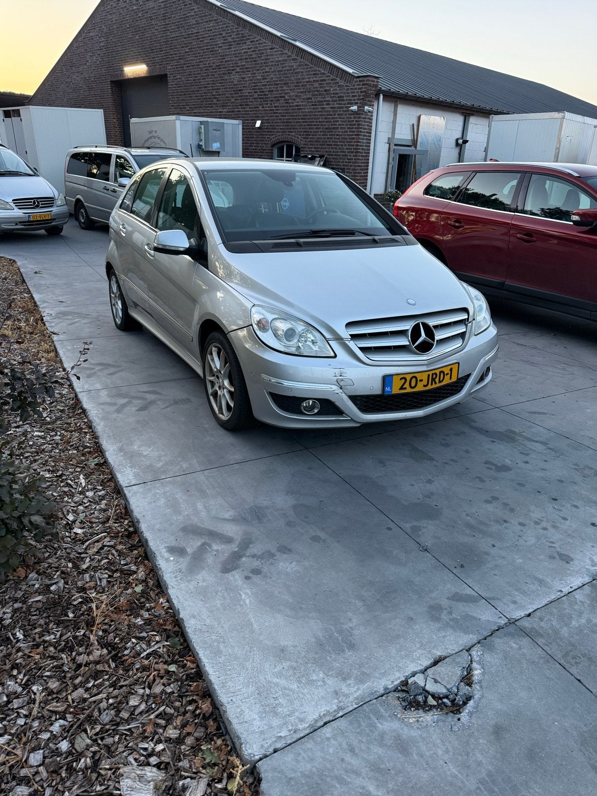 Mercedes-Benz B-Klasse 2.0 CDI B180 5DRS CVT 2008 Grijs, 1370 kg, 4 cilinders, 715 kg, Diesel