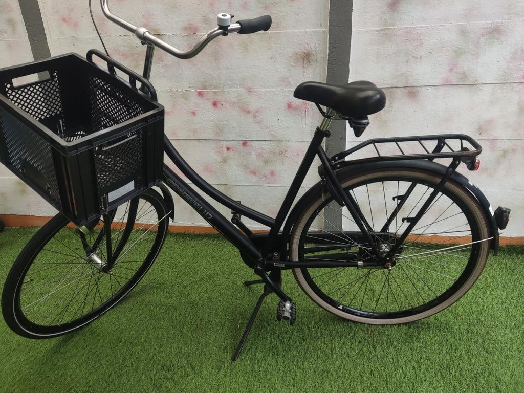 Zwarte damesfiets met voordrager en mand, Terugtraprem, Ophalen, Overige merken, 53 tot 56 cm