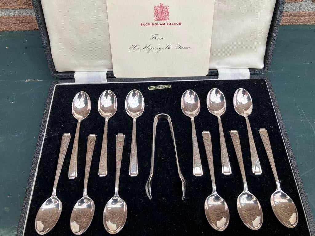 Set lepeltjes geschonken door Queen Elisabeth in 1952, Ophalen of Verzenden