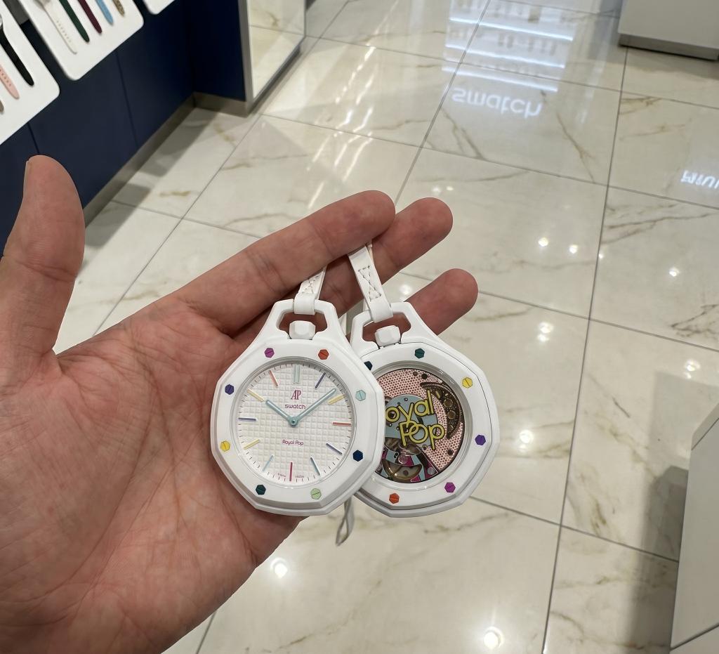 Swatch 𝘅 Audemars Piguet, Sieraden, Tassen en Uiterlijk, Horloges | Heren, Overige materialen, Zakhorloge, Overige materialen