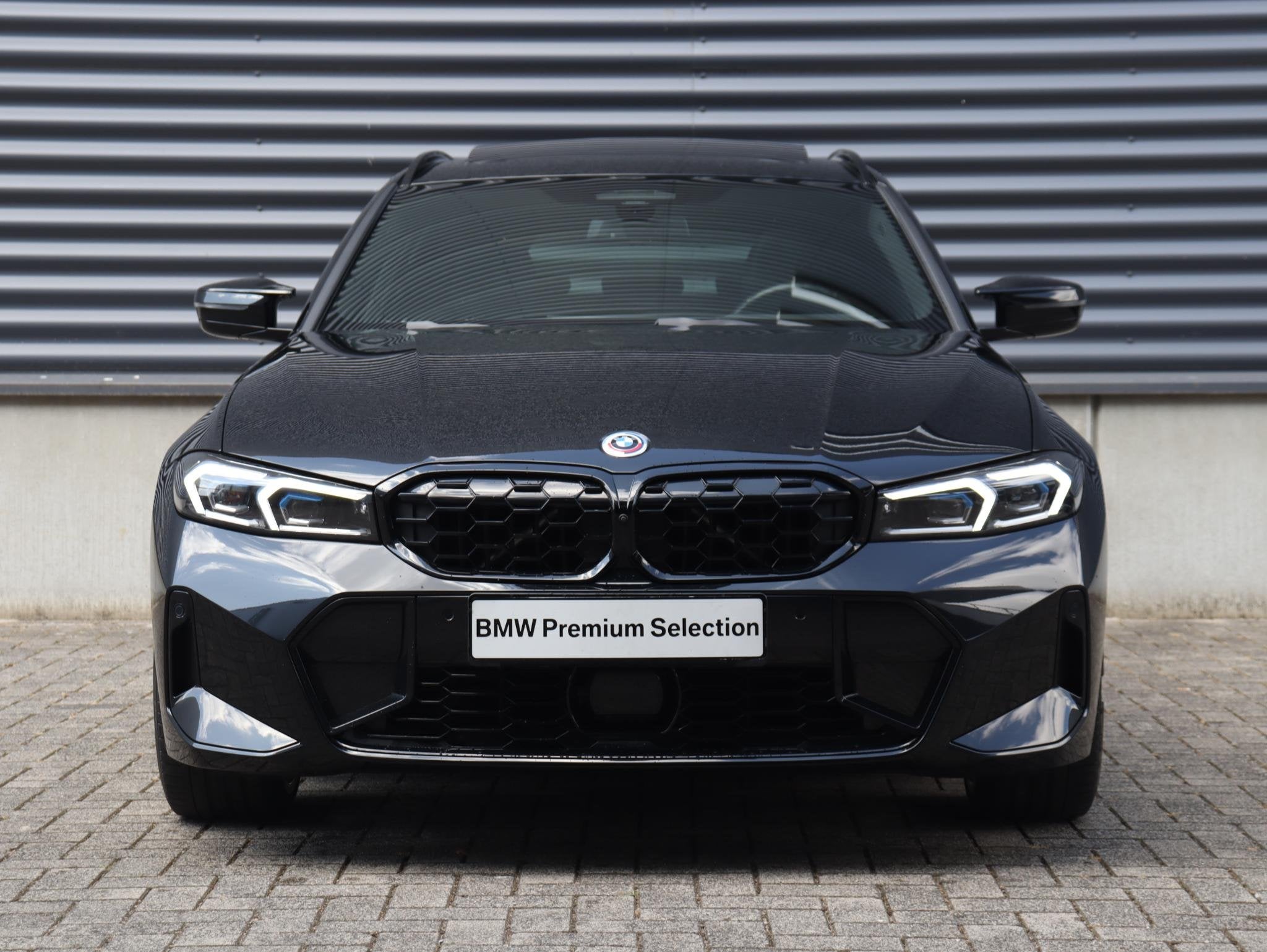 BMW 3 Serie Touring M340i xDrive | M Sport | Panodak | Drivi, Auto's, 1770 kg, Met garantie (alle), Zwart, 374 pk
