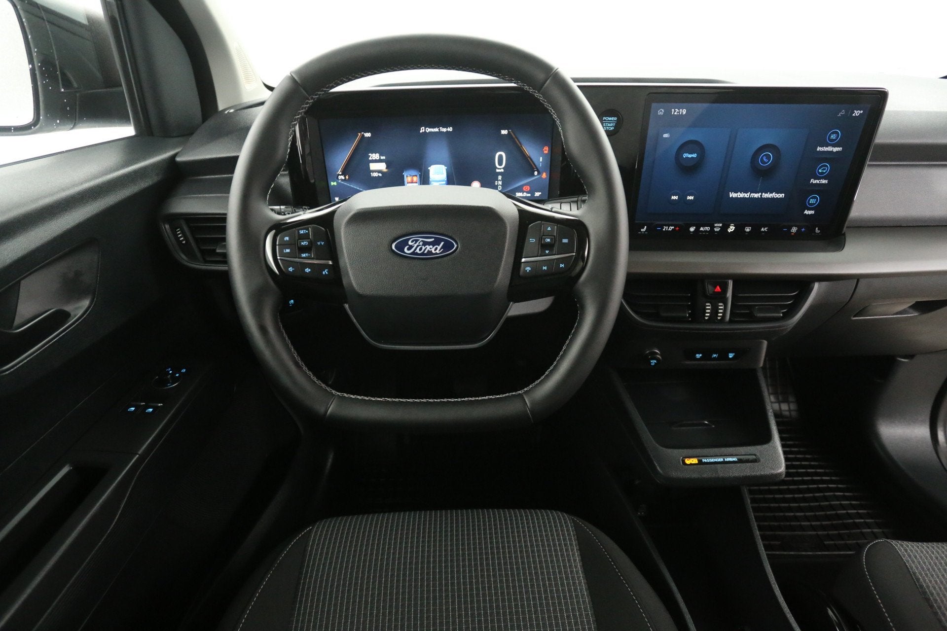 Ford e-Courier 54 kWh 136PK | NIEUW | Snelladen | Virtual |, Automaat, Gebruikt, 750 kg, Wit