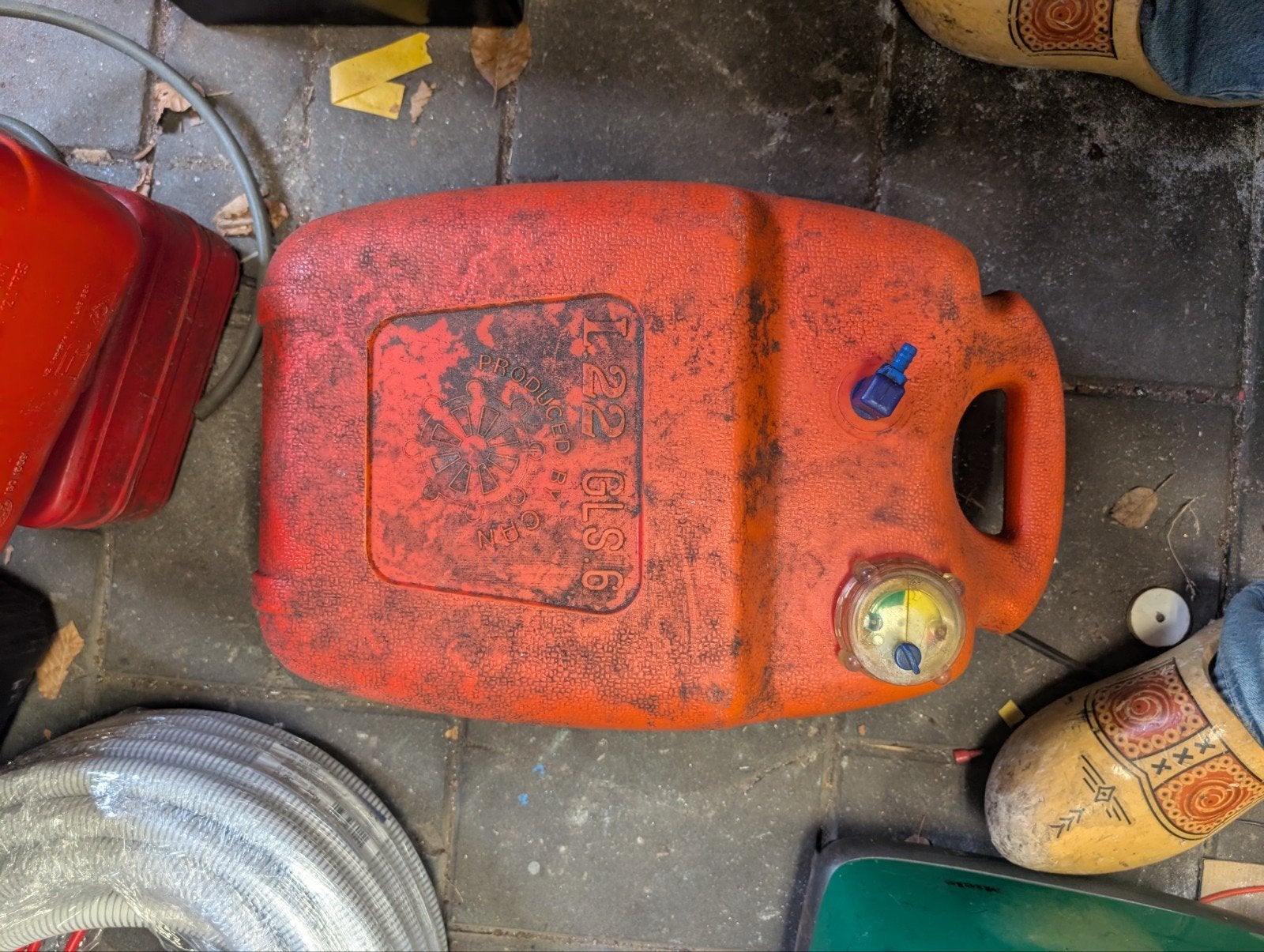 Benzine tank buitenboordmotor, Watersport en Boten, Ophalen, Motor en Techniek, Motorboot