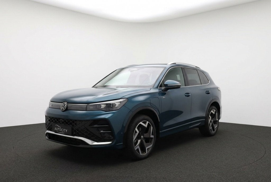 Volkswagen Tiguan 1.5 TSI eHybrid PHEV R-Line Pano l Leder l, Auto's, Automaat, 4 cilinders, Blauw, Bedrijf