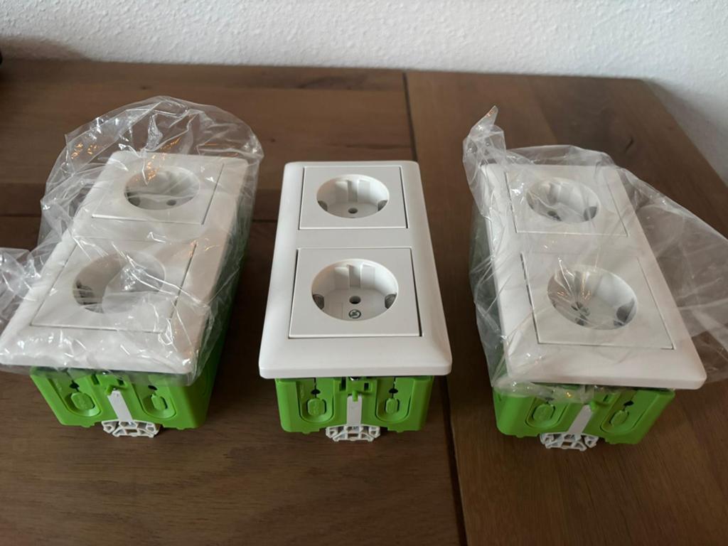 Gira inbouwdozen, Ophalen of Verzenden, Nieuw, Stopcontact