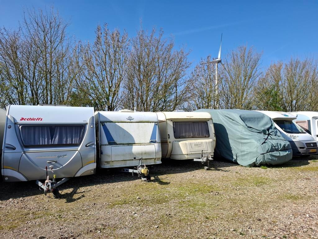 Caravan stalling Piershil, Caravans en Kamperen, Caravanstallingen