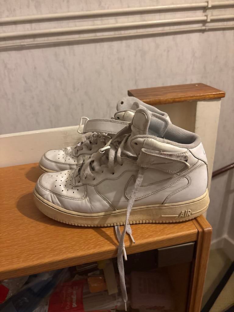 Nike Air Force 1 Mid - Witte Sneakers, Kleding | Heren, Schoenen, Zo goed als nieuw, Sneakers of Gympen, Wit, Ophalen of Verzenden