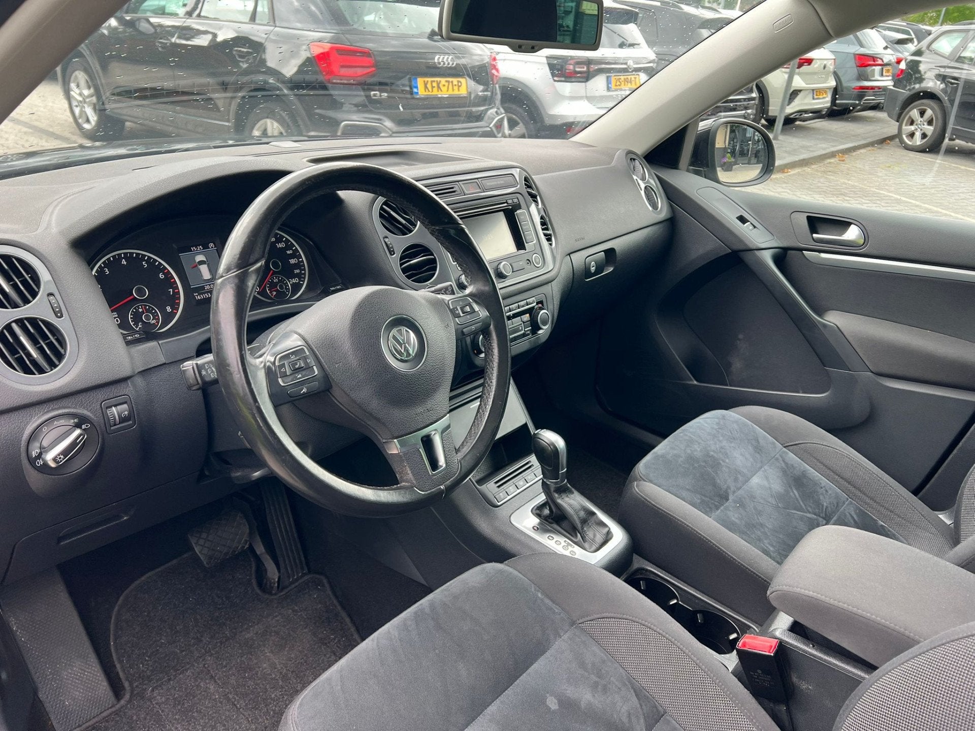 Volkswagen Tiguan 1.4 TSI Sport&Style pano, xenon, cruise, n, Auto's, Euro 5, Stof, Zwart, 4 cilinders