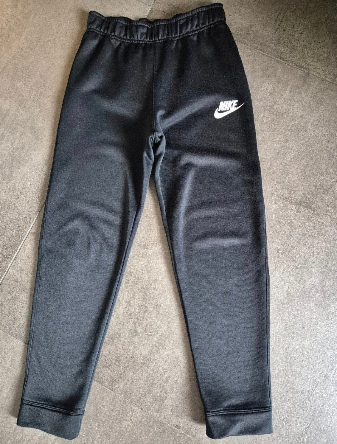Nike trainingsbroek (147-158 cm/ maat 152-158), Broek, Gebruikt, Ophalen of Verzenden, Nike
