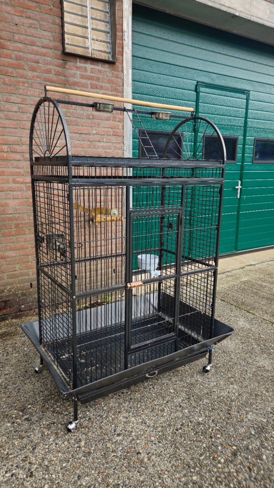 Grote vogelkooi, papegaai kooi, Ophalen