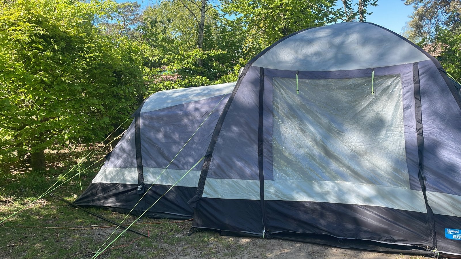 Kampa bustent, Caravans en Kamperen, Tenten, Ophalen, Zo goed als nieuw, Tot en met 3