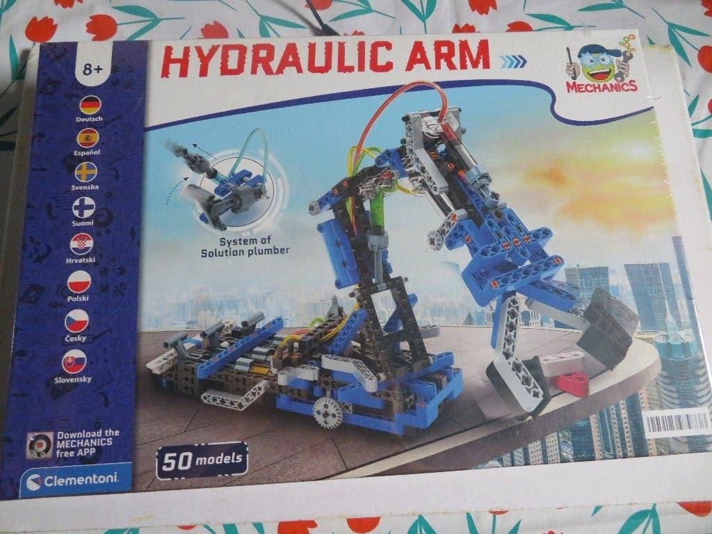 CLEMENTONI --- MECHANICS --- HYDRAULIC ARM, Ophalen of Verzenden, Nieuw, Jongen