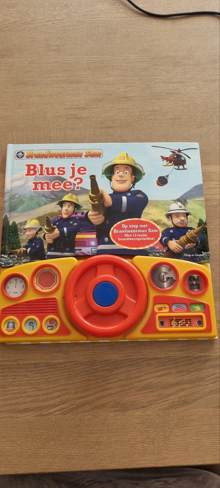 Brandweerman Sam Blus je mee? Geluidenboek (batterij leeg), Boeken, Ophalen of Verzenden, Gelezen, Uitklap-, Voel- of Ontdekboek