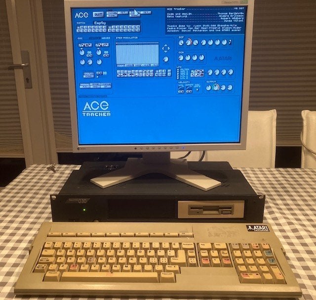 Atari Falcon 030, Computers en Software, Vintage Computers, Ophalen of Verzenden, Atari