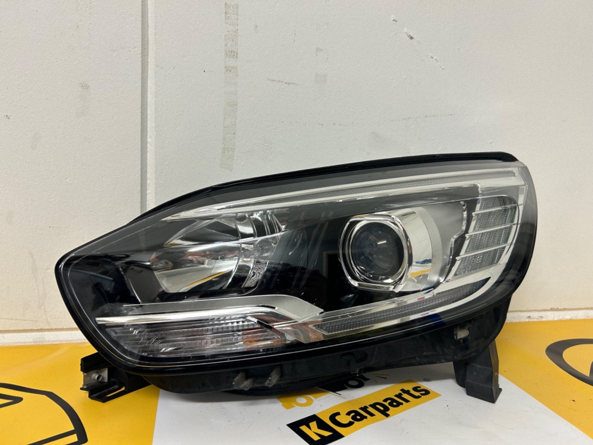 Renault Scenic 4 Links voor koplamp 260606727R koplamp, Auto-onderdelen, Verlichting, Info@fabrikant.eu, Ophalen of Verzenden