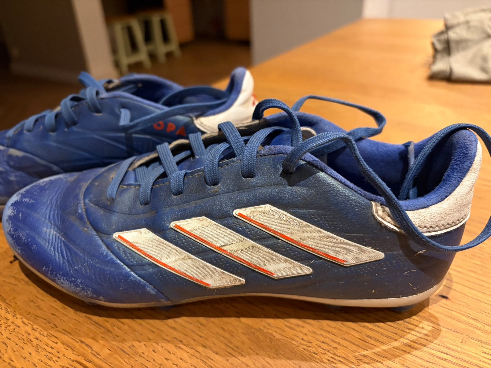 Adidas voetbalschoenen - in prima staat - zie foto’s, Ophalen of Verzenden, Zo goed als nieuw, Schoenen