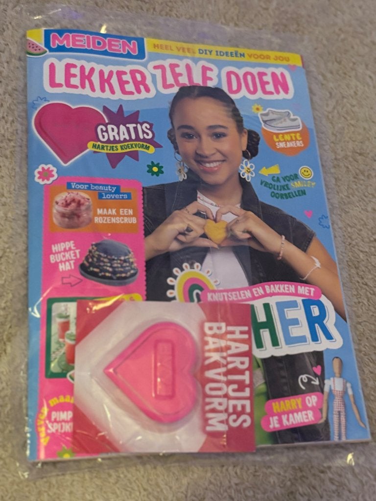 MEIDEN magazine lekker zelf doen met bakvorm, Boeken, Ophalen of Verzenden, Nieuw, Damesbladen