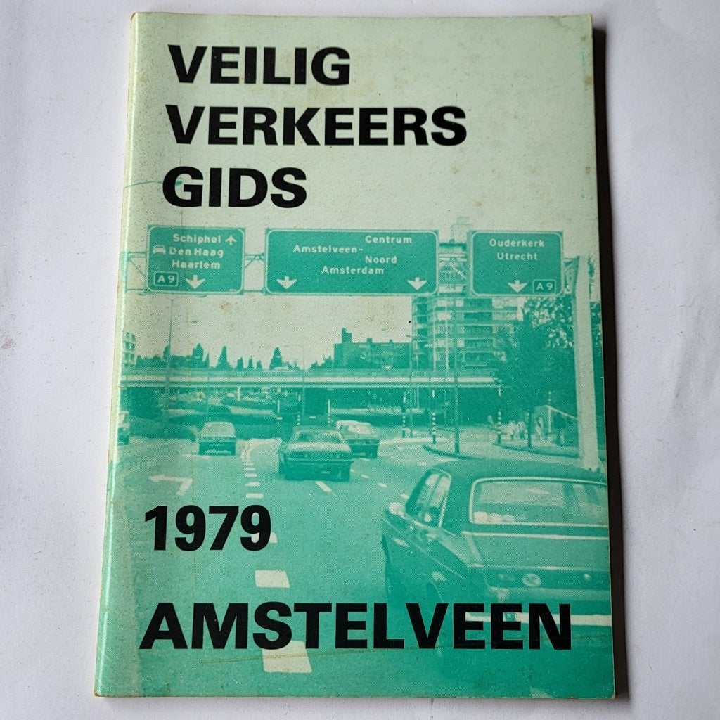 Vintage auto boeken. Retro instructies. Verkeer veiligheid, Ophalen of Verzenden, Zo goed als nieuw, Algemeen