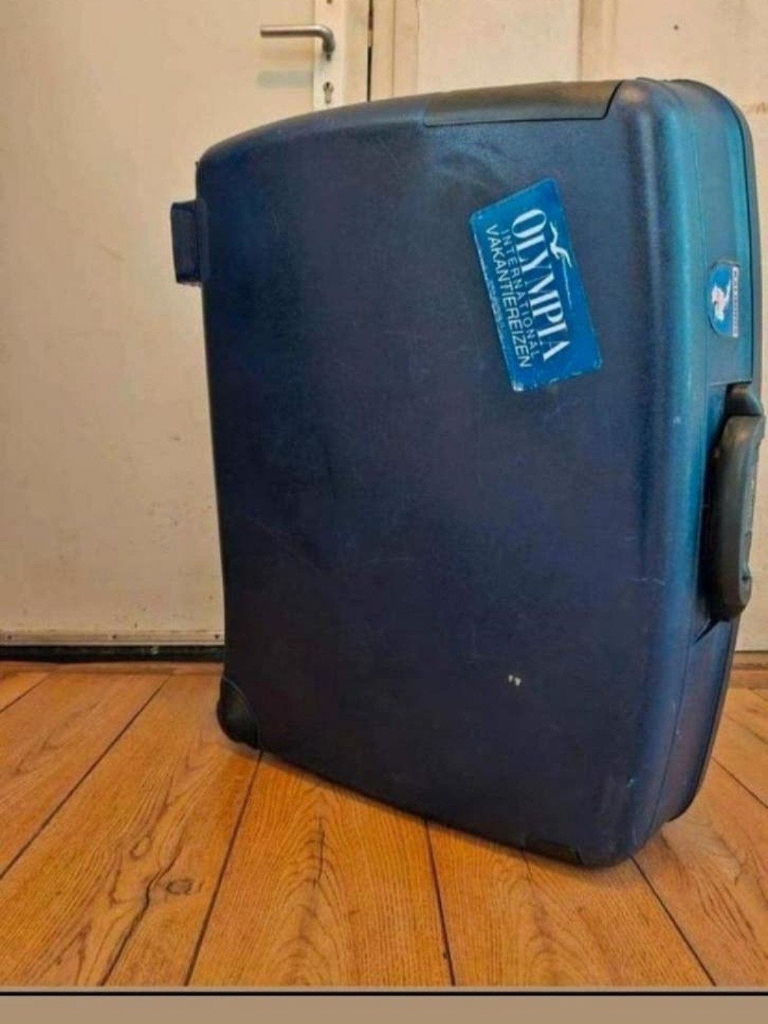Te koop, Delsey merk reiskoffer/Baggage., Hard kunststof, Slot, Ophalen of Verzenden, Zo goed als nieuw