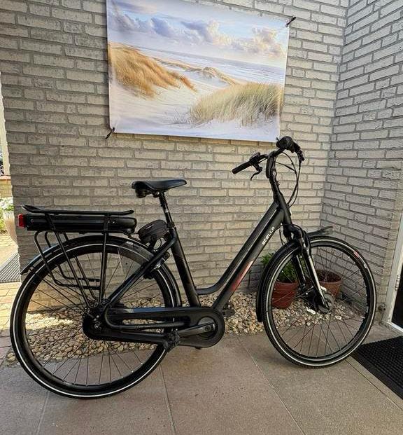 Stella Vicenza Black FDST 2023 E-bike – Grote accu (705Wh), Zo goed als nieuw, 47 tot 51 cm, 50 km per accu of meer, Ophalen