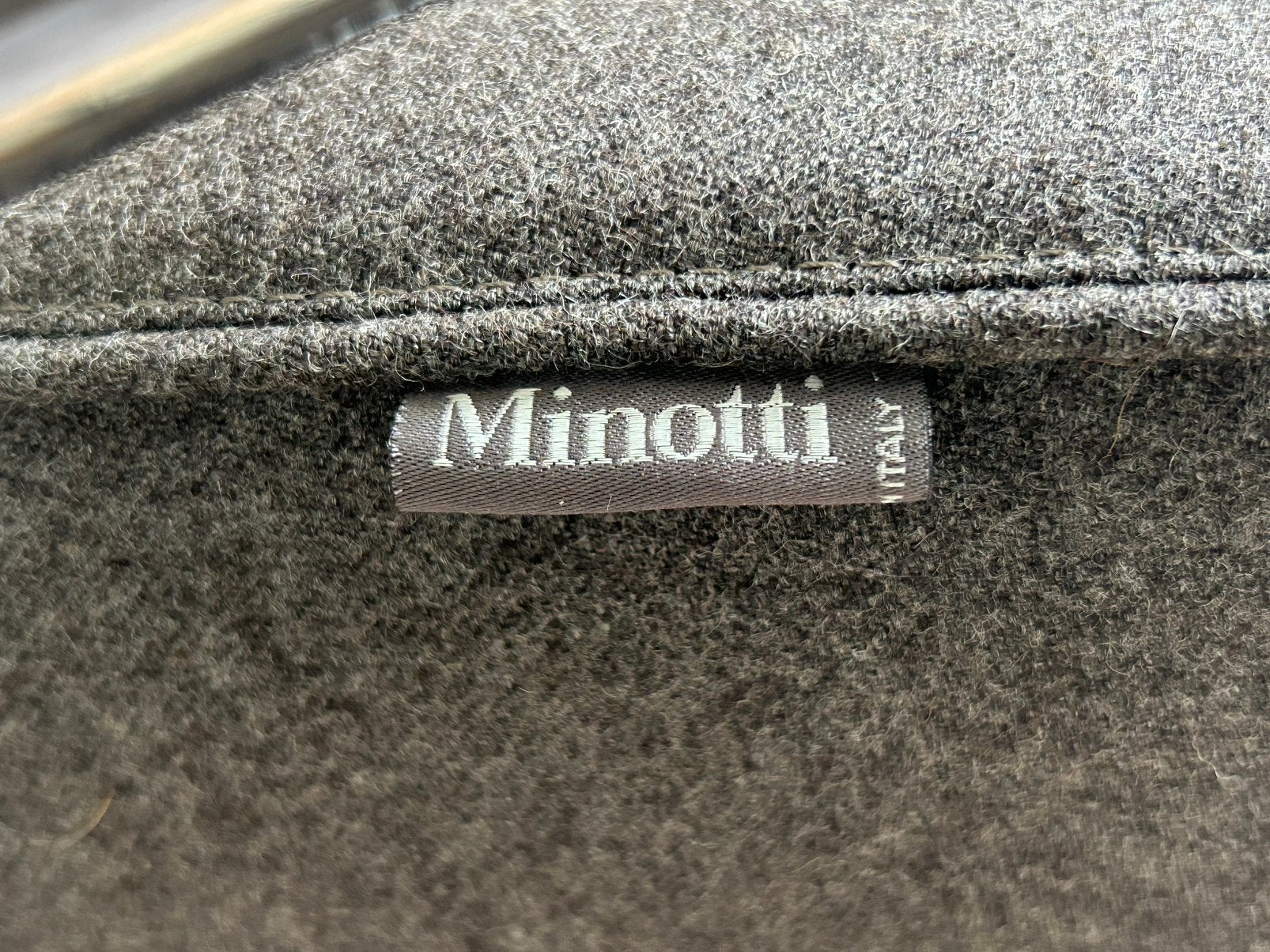 Set van 2 Minotti design stoel grijze stof met chrome frame, Huis en Inrichting, Stoelen, Ophalen, Twee, Zo goed als nieuw, Stof