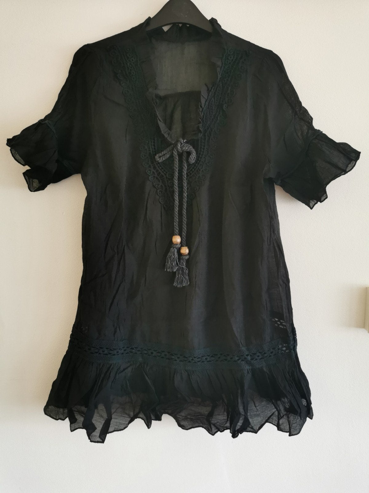 Blouse met volants mt. M, Verzenden, Zo goed als nieuw, Maat 38/40 (M), Zwart