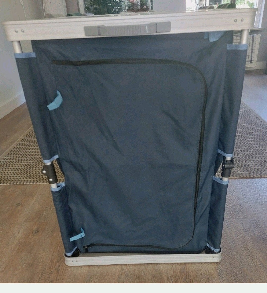 Blauwe opvouwbare campingkast met tafelblad, Ophalen, Zo goed als nieuw, Campingkast