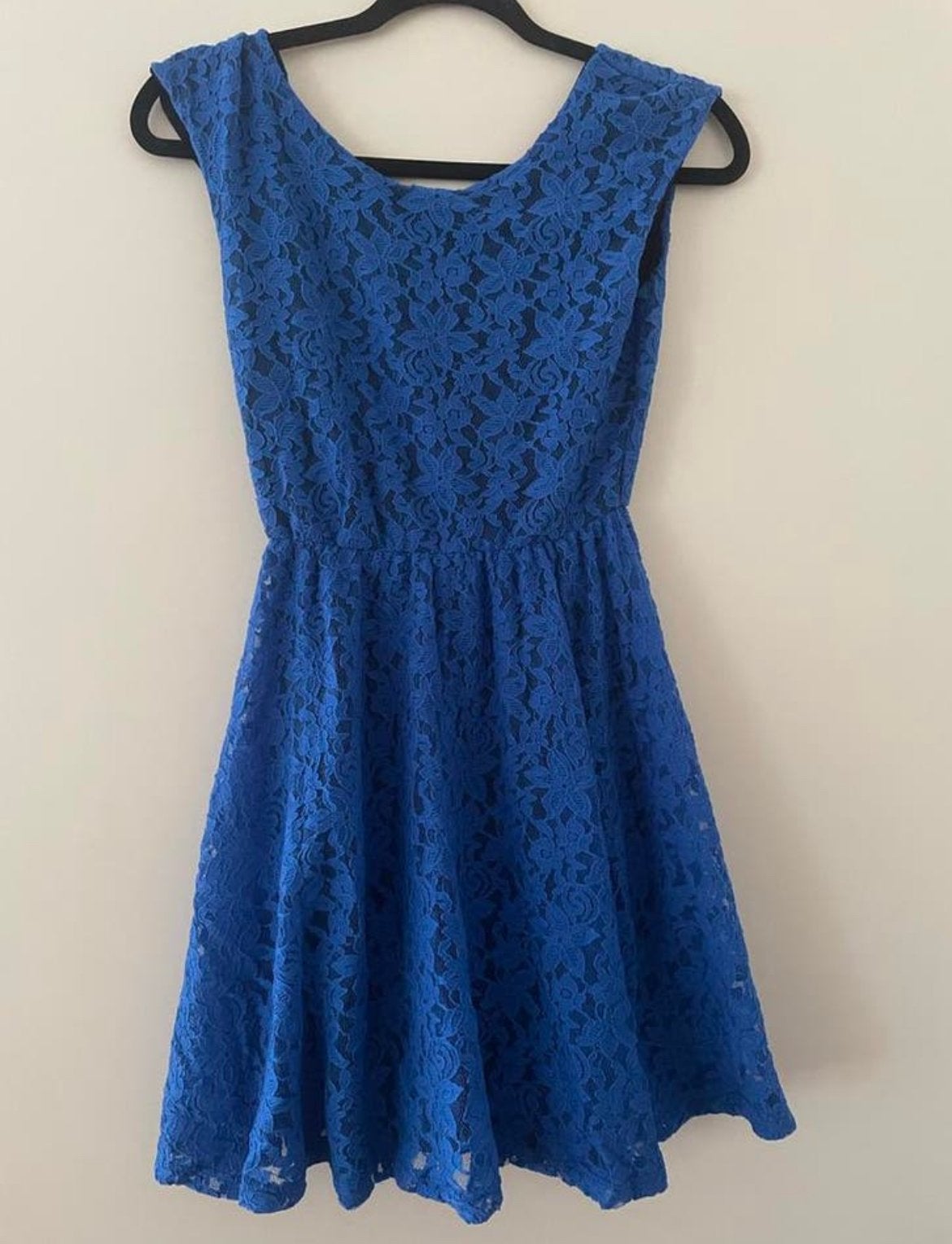 Blauwe kanten jurk - WalG - Maat M Nieuw, Kleding | Dames, Maat 38/40 (M), Blauw, Nieuw, Ophalen of Verzenden