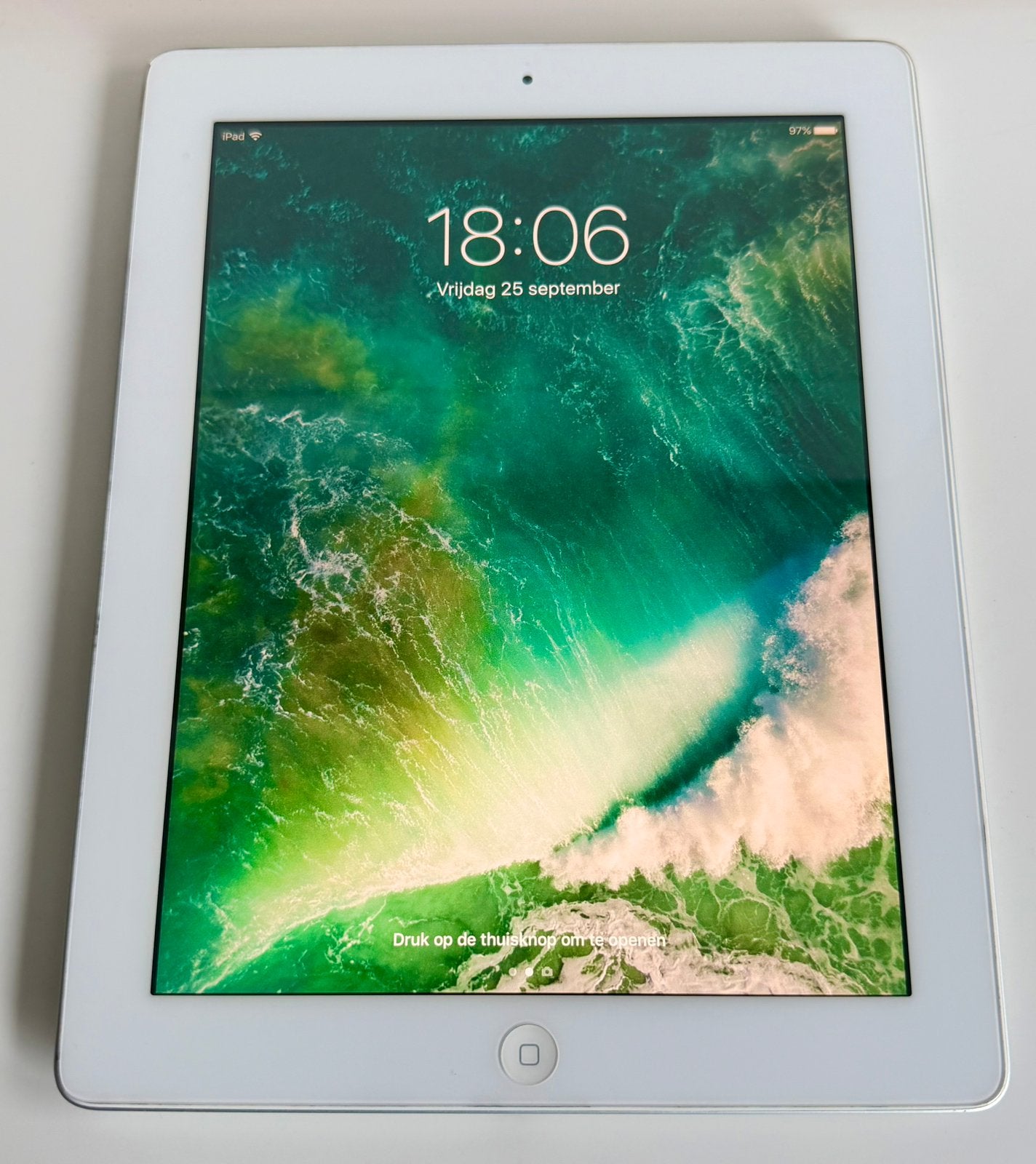 Apple Ipad 4th Gen 2014 MD513NF/A 16GB 9.7 inch wit, 9 inch, Gebruikt, Apple iPad, Wit
