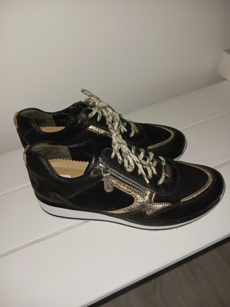 DUREA Sneakers, Wijdte H, Leer/Suède, Goudkleurig, Maat 5½, Zwart, DUREA, Ophalen of Verzenden, Sneakers of Gympen