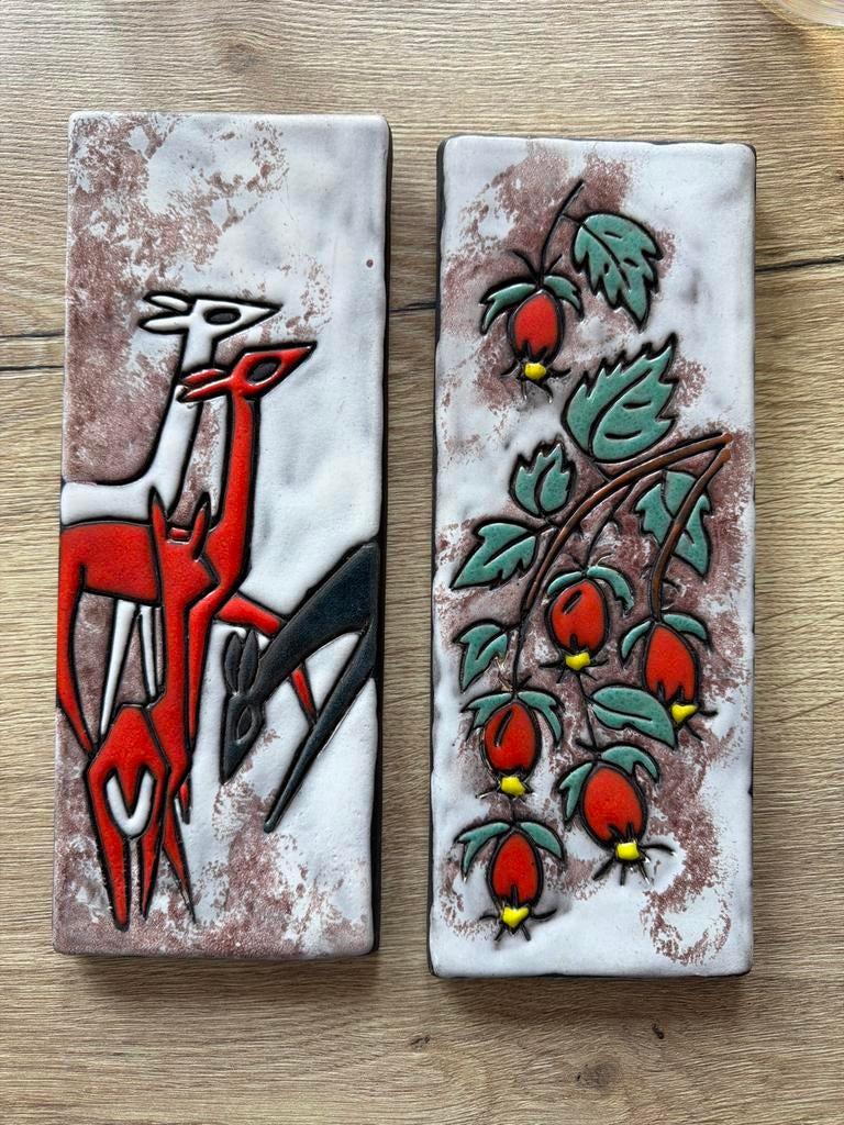 Vintage keramische wanddecoratie: herten en bessen, Antiek en Kunst, Verzenden