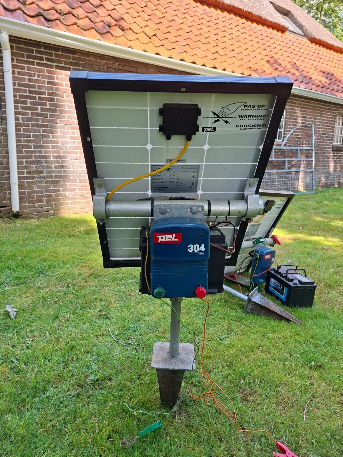 Pel stroomklok met zonnepaneel