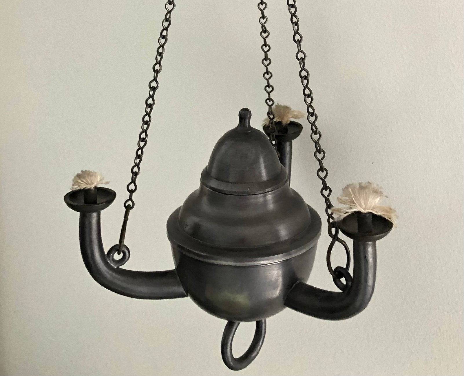 Hangende tinnen olielamp, totale lengte 46cm, Ophalen