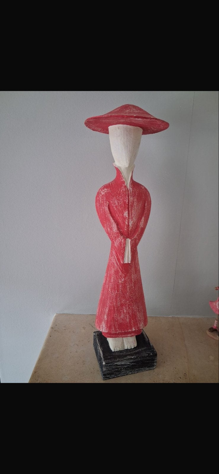 Houten beeld van een figuur, Ophalen, Rood, 50 - 100 cm, Handgemaakt