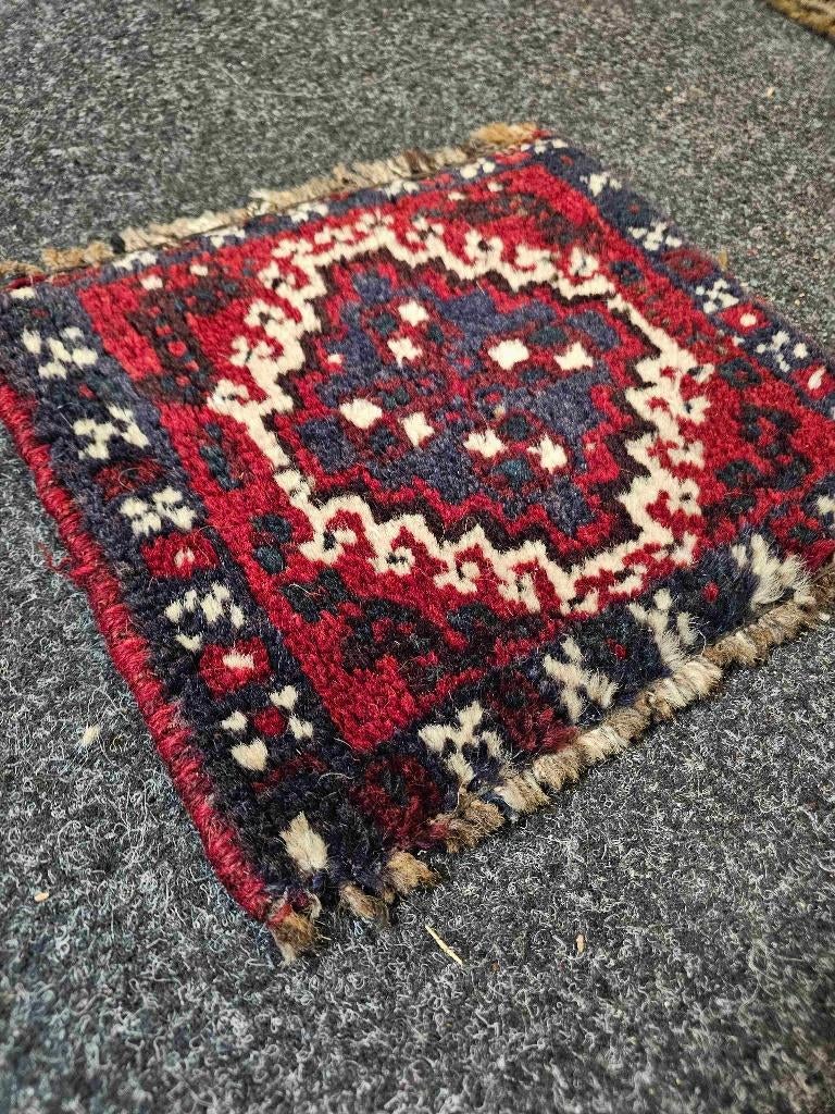 Klein oosters tapijt 31/27 cm, Minder dan 50 cm, Gebruikt, Blauw, Etten-Leur