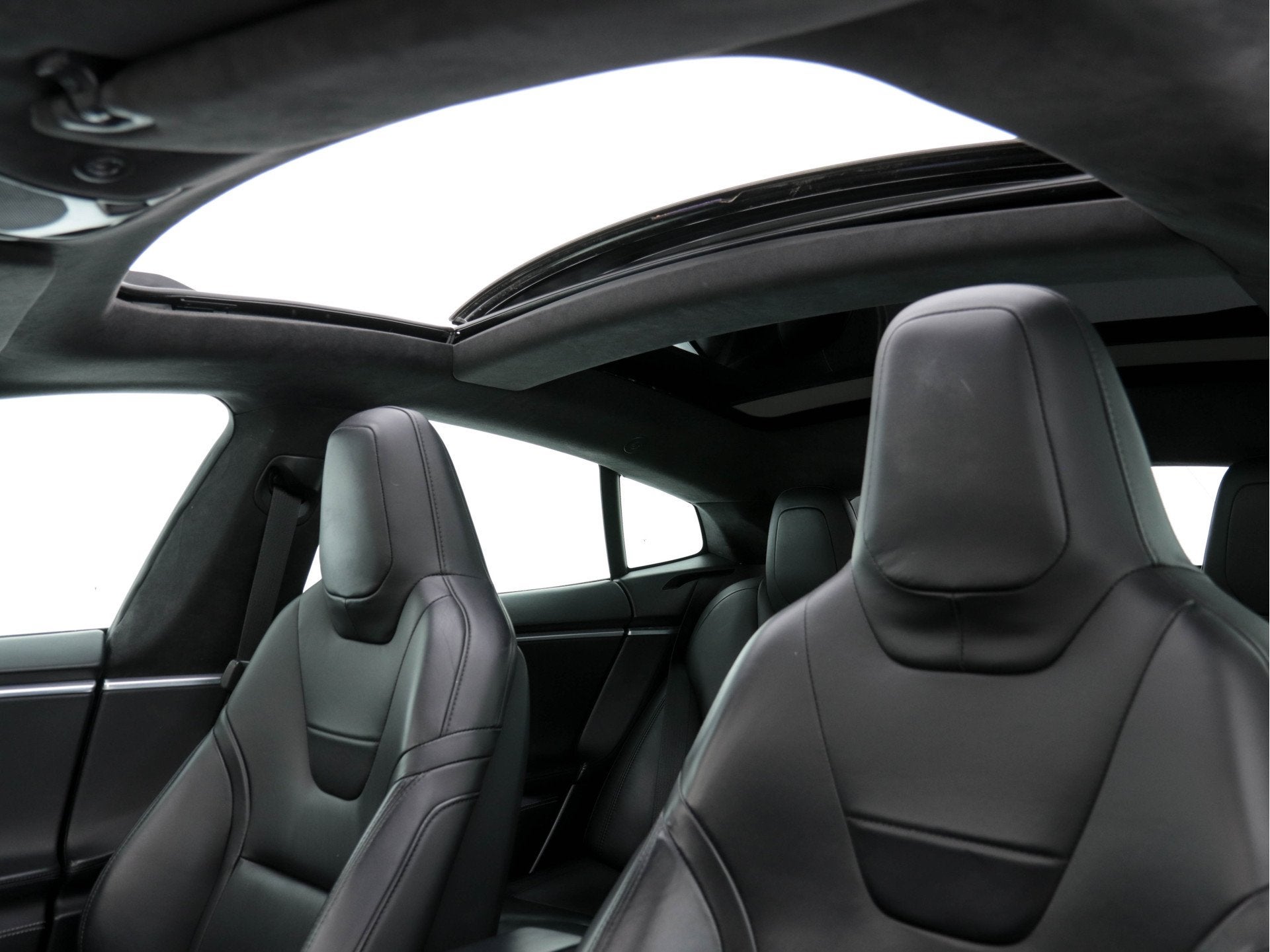 Foto 24 van Tesla Model S P85D Performance-Pack AWD [ 3-Fase-17kW ] (INC