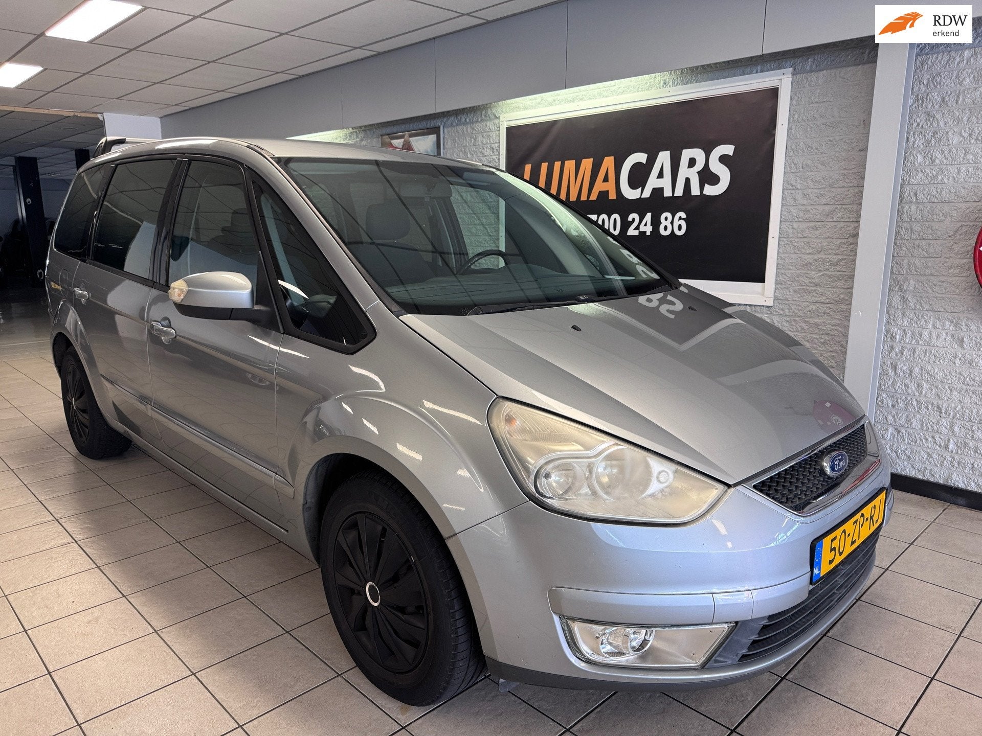 Ford Galaxy 2.0-16V Trend | Nieuwe APK | 7 persoons | Cruise, Auto's, Voorwielaandrijving, Gebruikt, Metallic lak, 7 stoelen