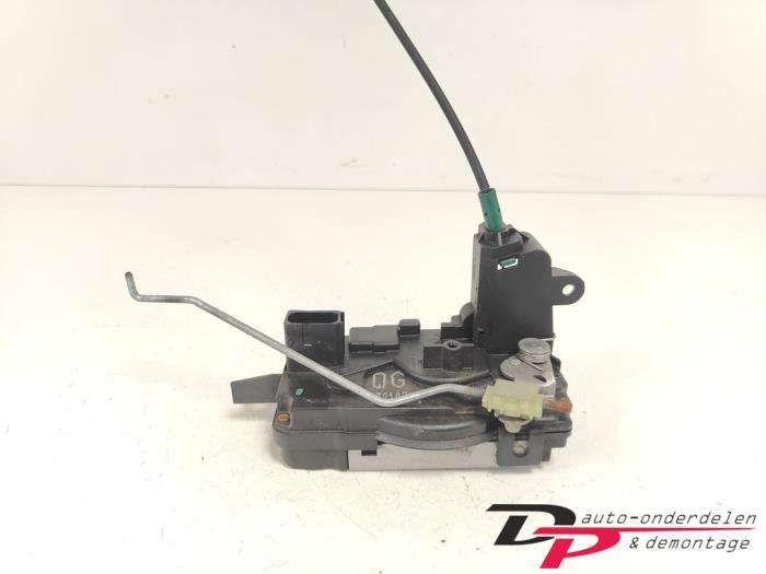 Deurslot Mechaniek 4Deurs rechts-voor van een Opel Astra, Gebruikt, -, -, Opel