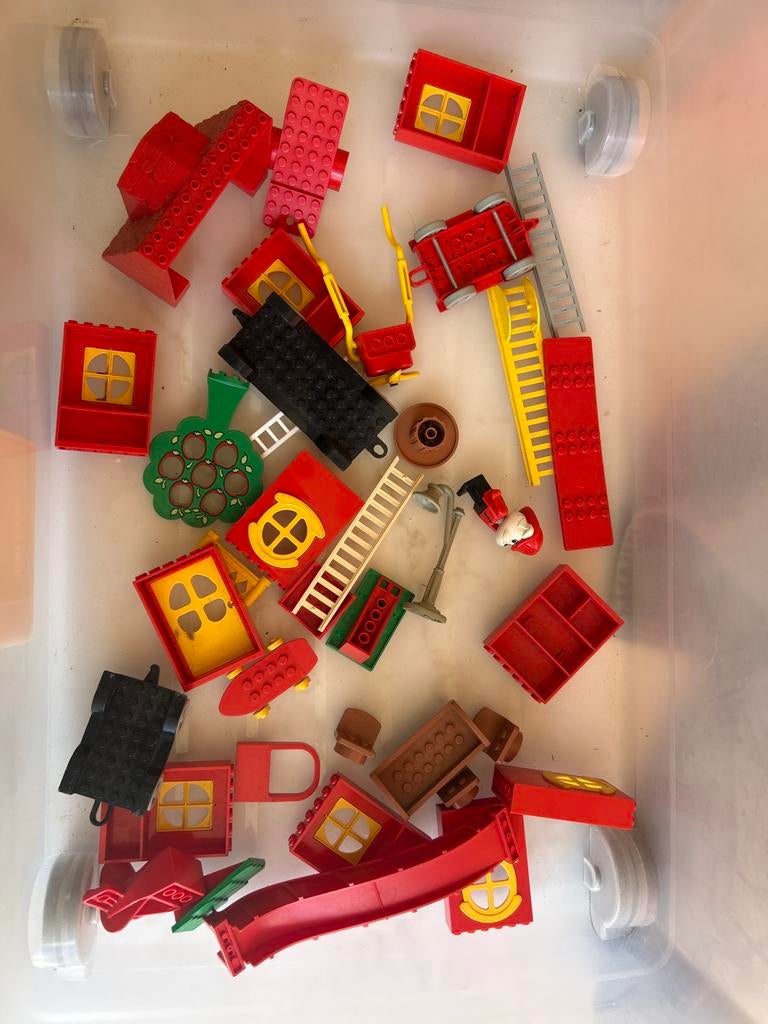 diverse lego( oude type) bouwstenen en onderdelen, Kinderen en Baby's, Speelgoed | Duplo en Lego, Inclusief minifiguren, Gebruikt