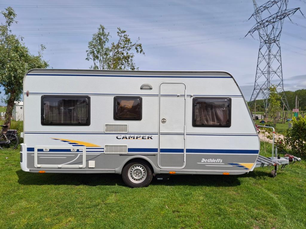 Caravan Dethleffs Camper, Caravans en Kamperen, Caravans, Particulier, tot en met 4, 750 - 1000 kg, Rondzit, Dethleffs, Dwarsbed