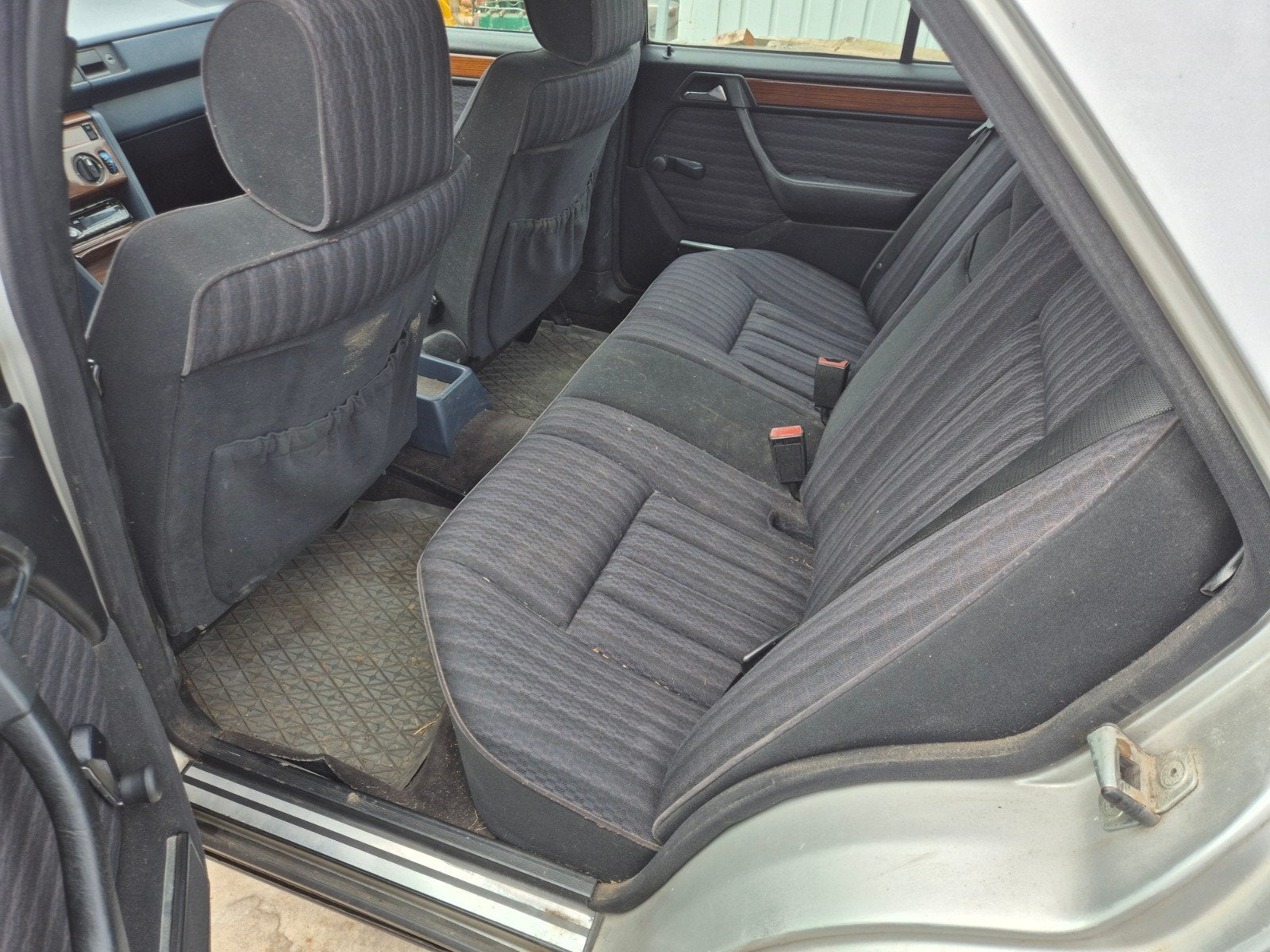 Mercedes-Benz W124 200D Mercedes 1986 Grijs, foto 9