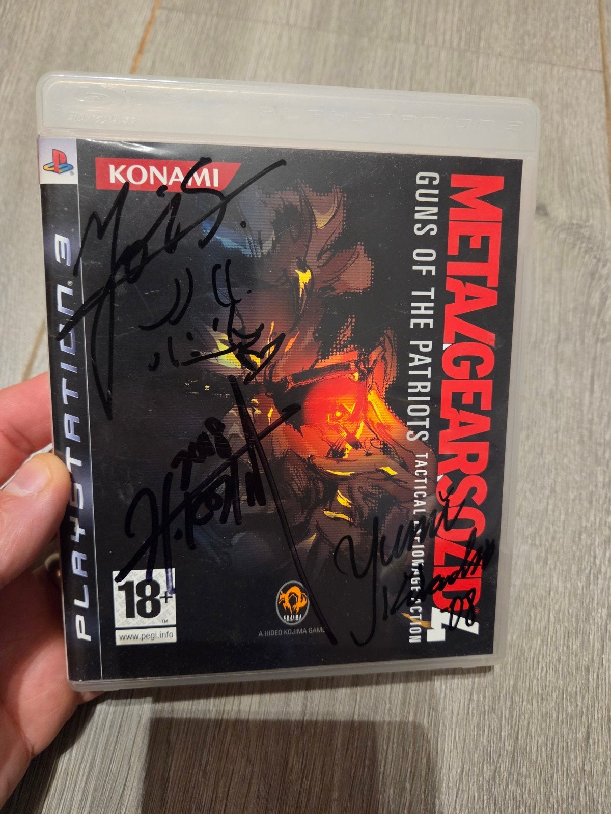 Metal Gear Solid 4 (PS3) - Gesigneerd door Hideo Kojima,, Avontuur en Actie, 1 speler, Ophalen of Verzenden, Zo goed als nieuw