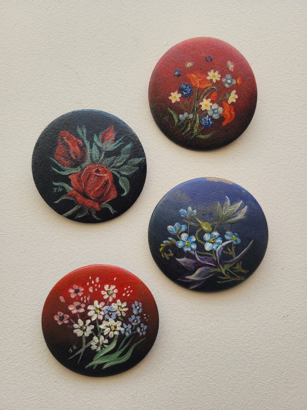 4x Broche jaren 60-70 handgeschilderd
Diameter 5cm
Materiaal, Ophalen of Verzenden, Overige materialen, Broche