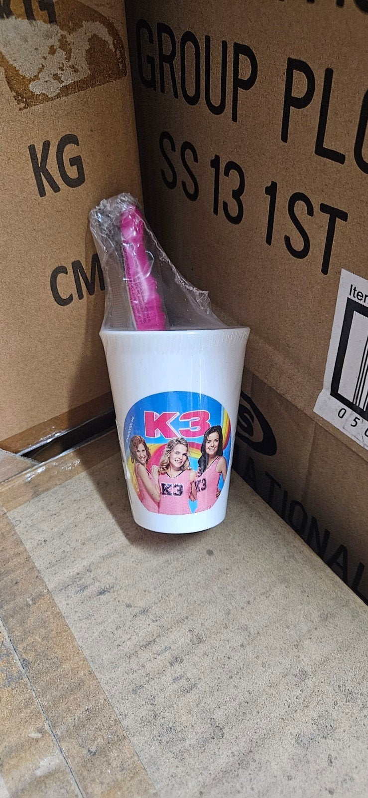 Partij bekers K3 met tandenborstel, Verzamelen, Diddl, Ophalen of Verzenden, Servies