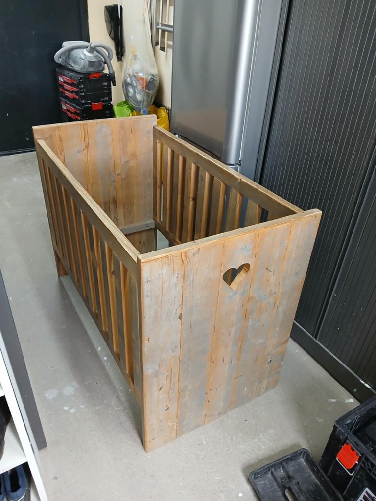 Steigerhouten ledikant 127.5x67x91 cm, Ophalen, Zo goed als nieuw, Ledikant
