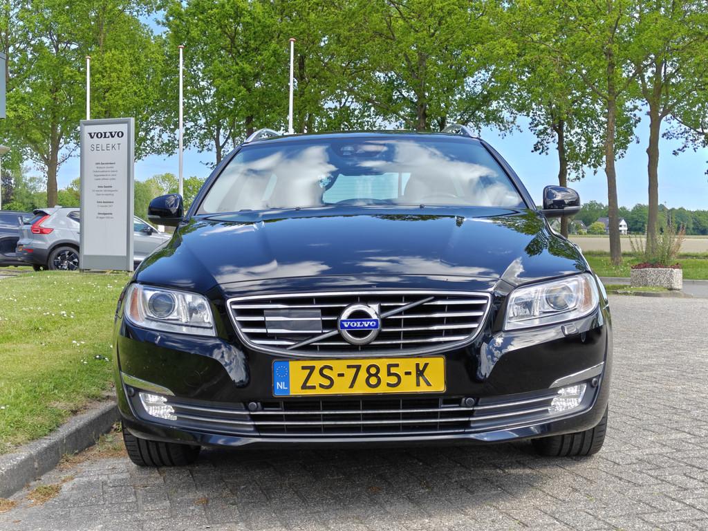 Volvo V70 T4 190PK Automaat Classic Edition | ACC | Elektr., Automatische klimaatregeling, Gebruikt, 1969 cc, Zwart